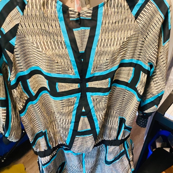 Guess By Marciano Romper - Picture 2 of 3